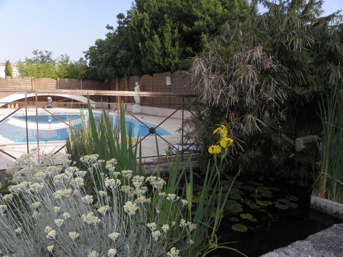 Provence Roulottes Hotel Barbentane Luaran gambar
